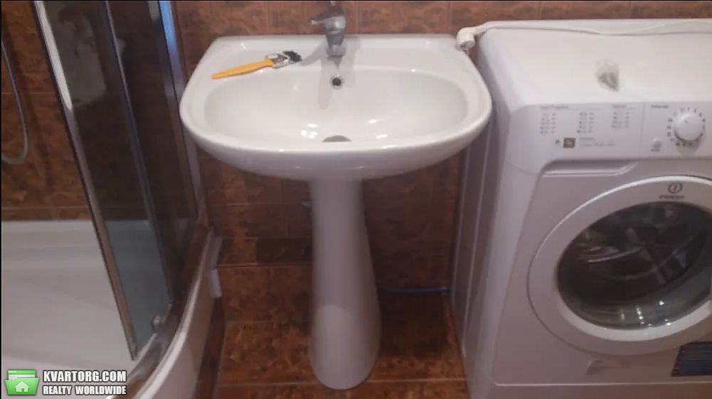 Rent out 3-room apartment. Киев, Леси Украинки — photo 3