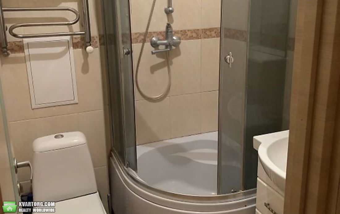 Rent out 2-room apartment. Львов,  Шота Руставели — photo 6