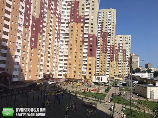 Rent out 3-room apartment. Киев, Данченко Сергея — photo 3
