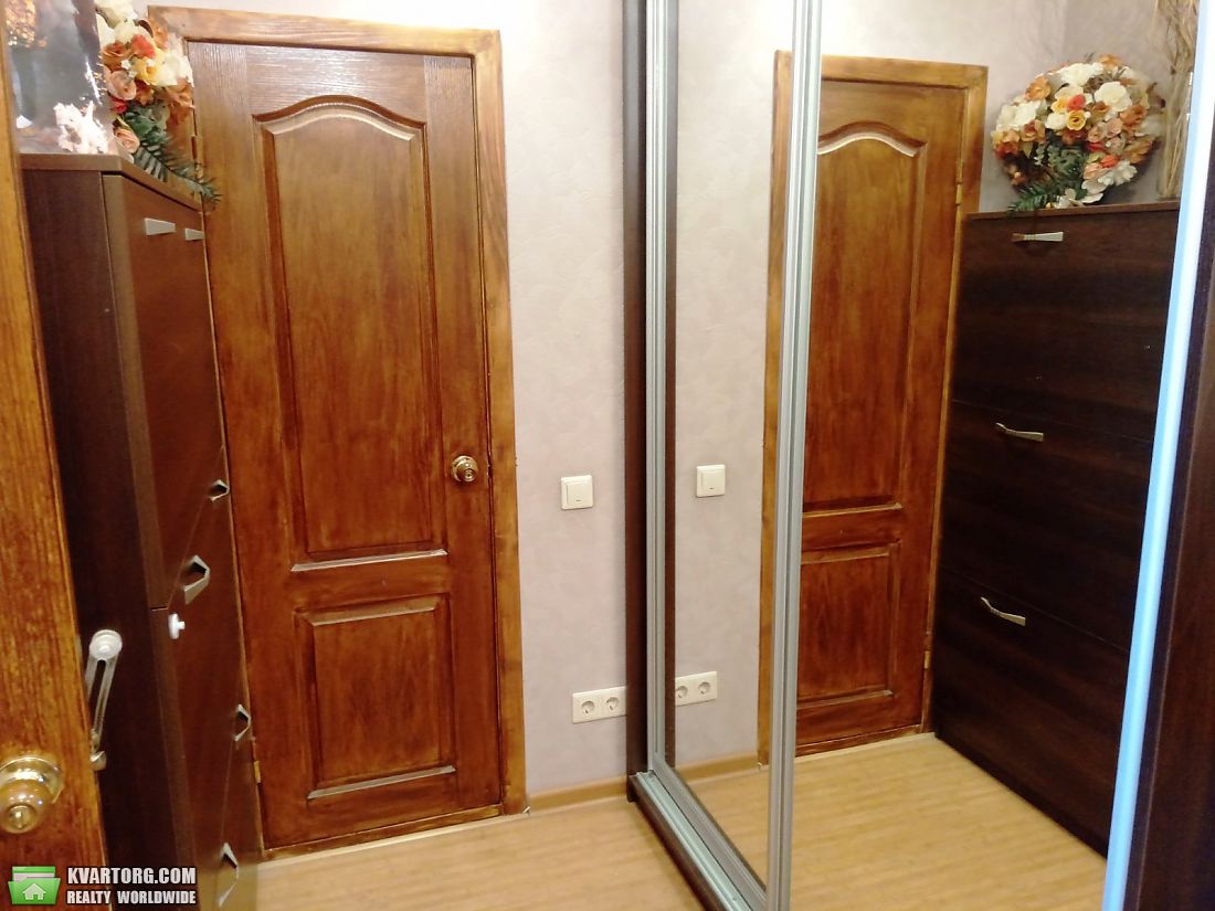 Sell 3-room apartment. Киев,  Милославская — photo 10