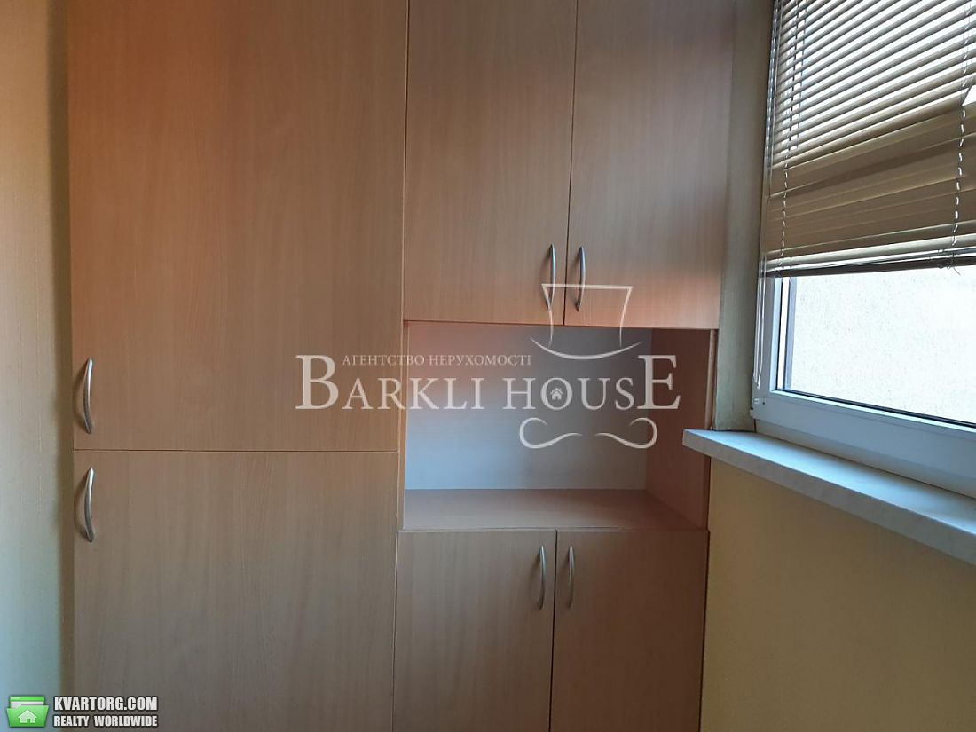 Rent out 3-room apartment. Киев,  Дмитриевская — photo 9