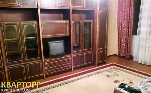 Rent out 2-room apartment. Киев,  Героев Днепра — photo 1