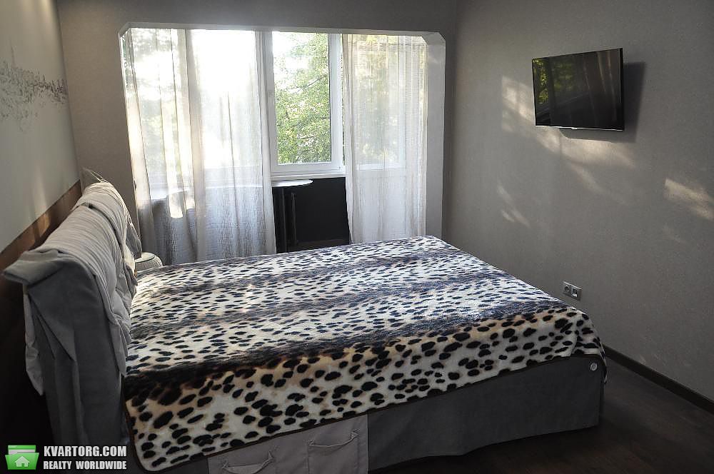 Rent out 2-room apartment. Киев,  Пугачева — photo 6