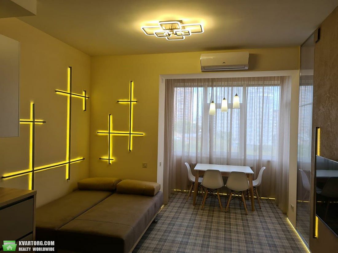 Rent out 1-room apartment. Киев,  Леси Украинки бул — photo 2