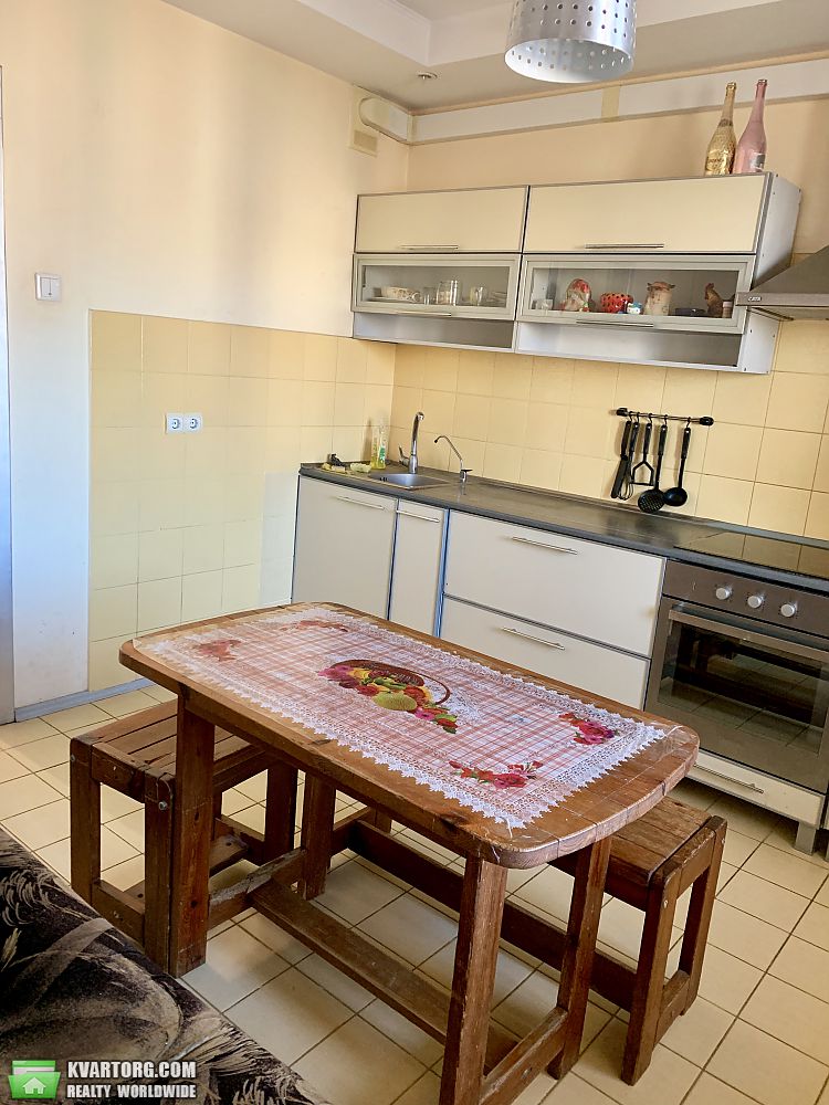 Rent out 2-room apartment. Киев, Милославская — photo 4
