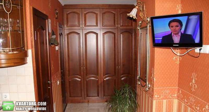 Rent out 2-room apartment. Киев,  Бажана — photo 1