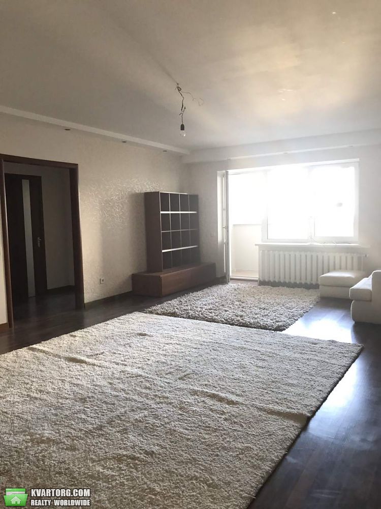 Sell 3-room apartment. Киев,  Срибнокильская — photo 9