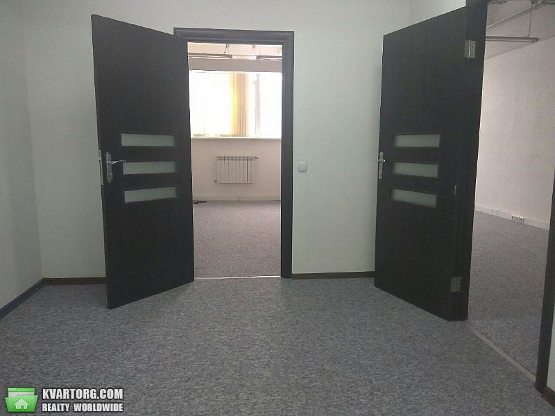 Rent out office. Киев,  Сурикова — photo 1
