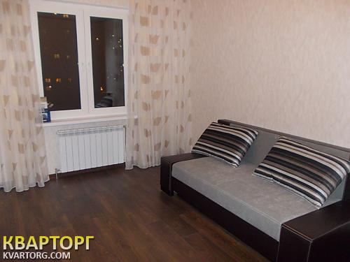 Rent out 3-room apartment. Киев, Урловская ул. — photo 6