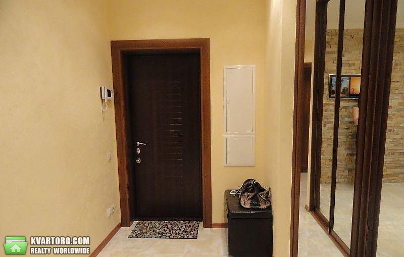 Rent out 3-room apartment. Киев,  Жилянская — photo 9