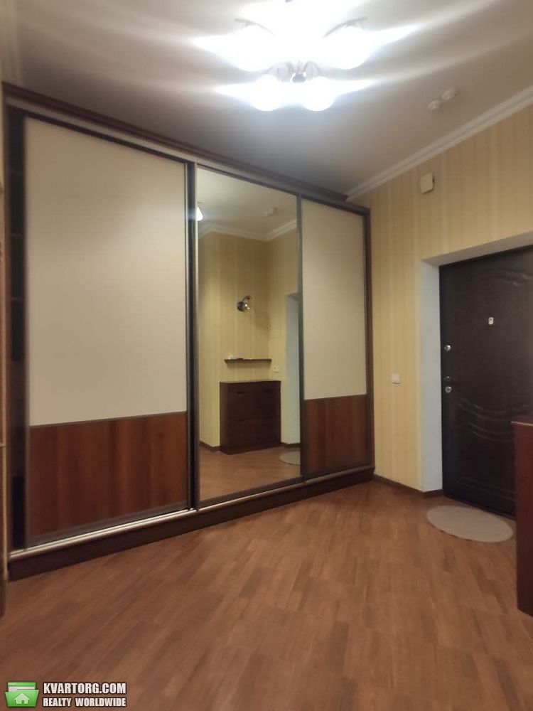 Rent out 1-room apartment. Киев, хоткевича — photo 3
