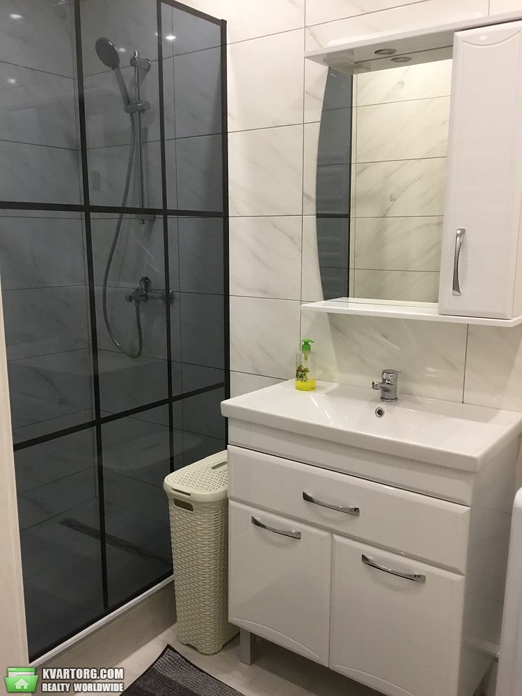 Rent out 2-room apartment. Киев, Липковского — photo 3