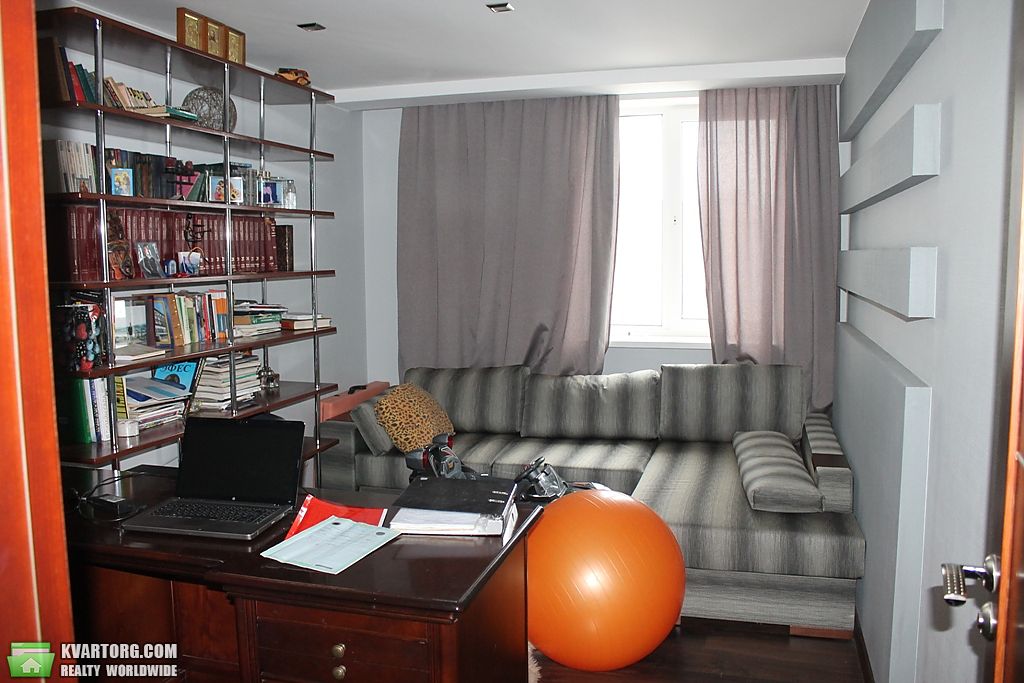 Sell 4-room apartment. Днепропетровск, маршала Судца — photo 5