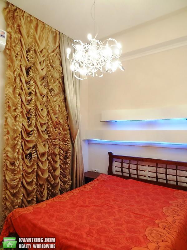 Rent out 2-room apartment. Киев, Франка Ивана — photo 2