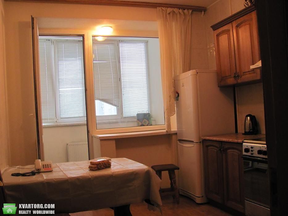 Rent out 3-room apartment. Киев,  Кутузова — photo 8
