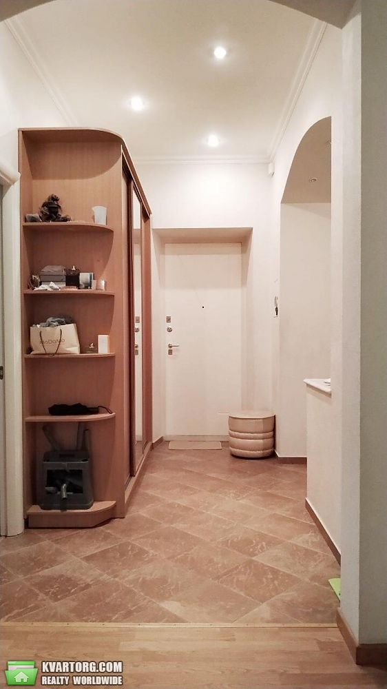 Rent out 3-room apartment. Киев,  Воровского — photo 4