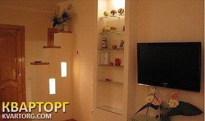 Sell 3-room apartment. Киев,  Святошинская пл — photo 2