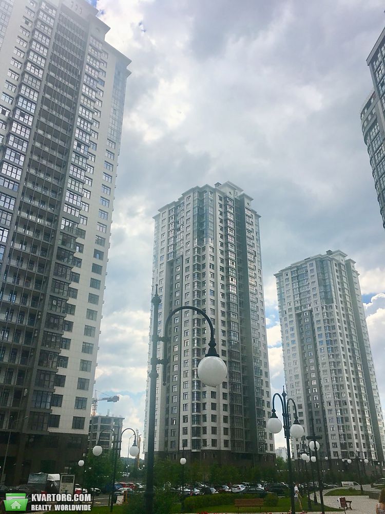 Sell 5-room apartment. Киев, Драгомирова — photo 1