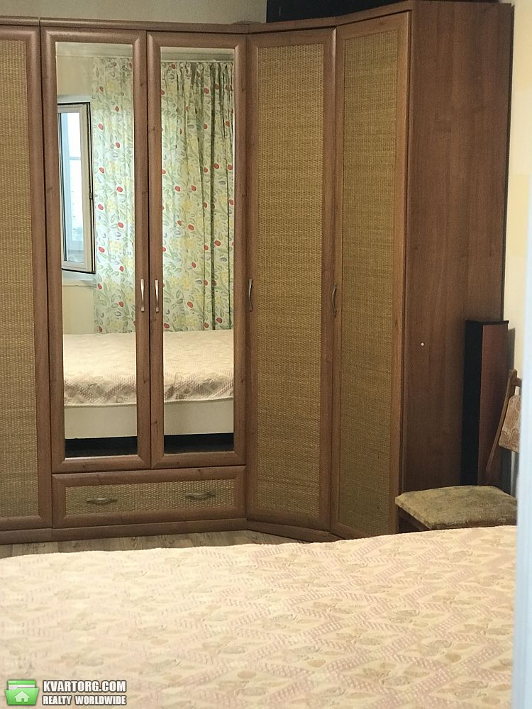 Rent out 2-room apartment. Киев,  Декабристов — photo 5