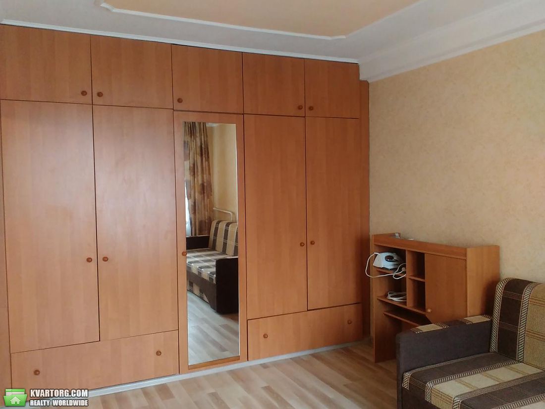 Rent out 2-room apartment. Киев,  Копыленко — photo 8