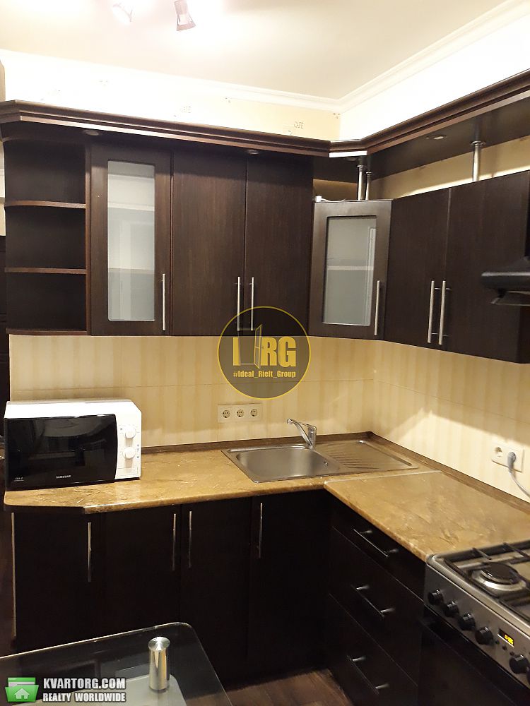 Rent out 1-room apartment. Киев,  Семьи Хохловых — photo 6