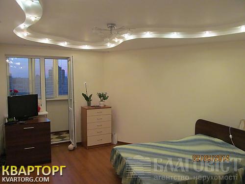 Rent out 2-room apartment. Киев,  Срибнокильская — photo 2