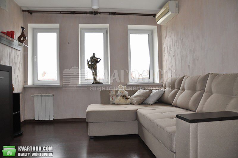 Rent out 2-room apartment. Киев,  Межигорская — photo 2