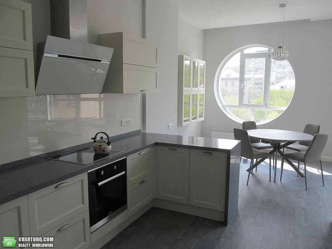 Rent out 3-room apartment. Киев,  Кловский спуск — photo 7