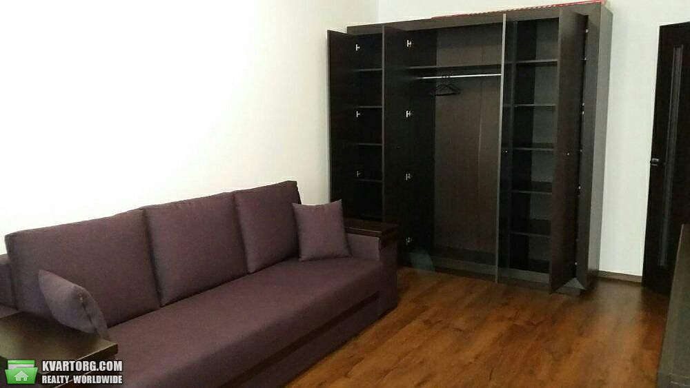 Rent out 1-room apartment. Киев,  Урловская — photo 2
