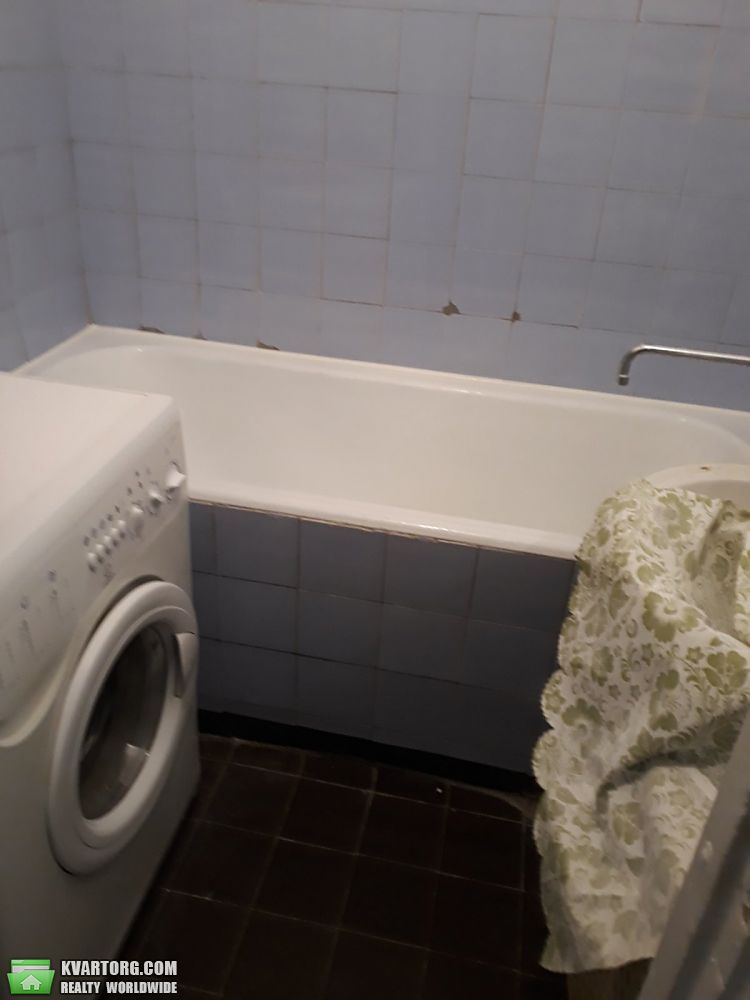 Rent out 2-room apartment. Киев, Лесной проспект — photo 9
