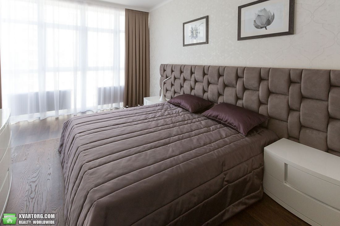 Sell 4-room apartment. Киев,  Драгомирова — photo 6