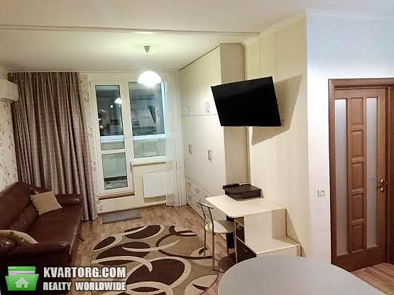 Rent out 2-room apartment. Киев,  Вильямса академика — photo 1
