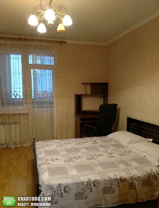 Rent out 2-room apartment. Киев,  Бажана — photo 3