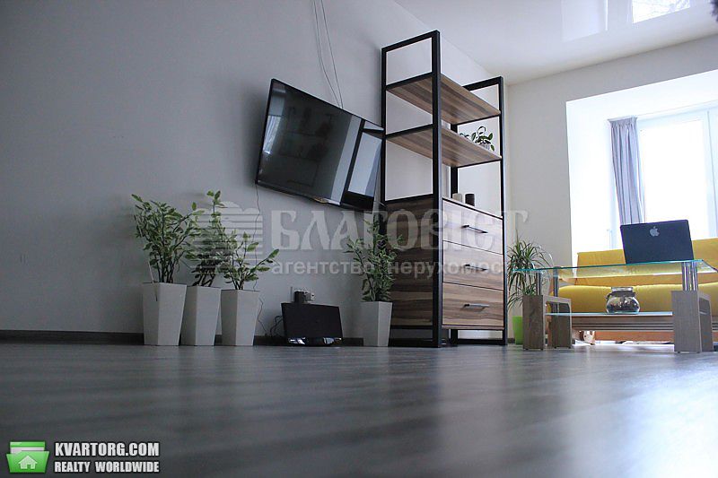 Sell 2-room apartment. Киев,  Драгомирова — photo 1