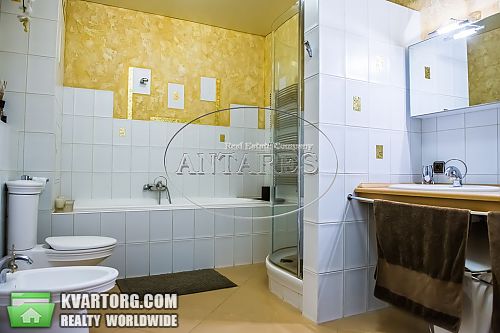 Rent out 4-room apartment. Киев,  Старонаводницкая — photo 9