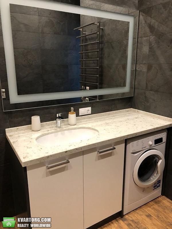 Rent out 2-room apartment. Киев,  Леси Украинки бул — photo 3