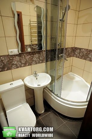 Rent out 3-room apartment. Киев,  Саксаганского — photo 10