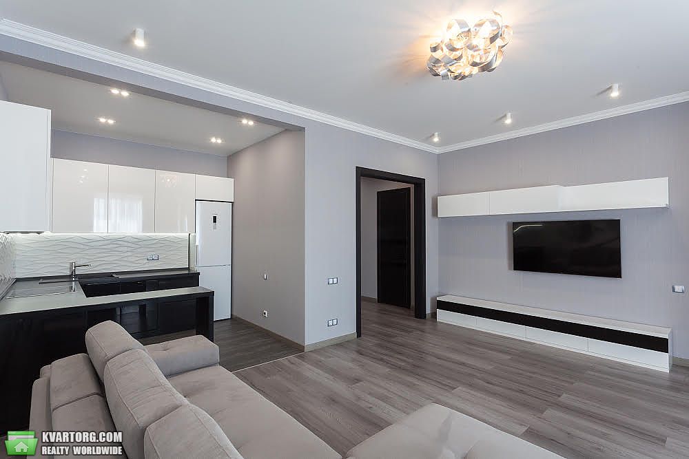 Sell 2-room apartment. Киев,  Щорса — photo 2