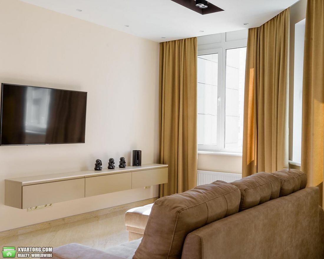 Rent out 2-room apartment. Киев, ул. Барбюса Анри — photo 7