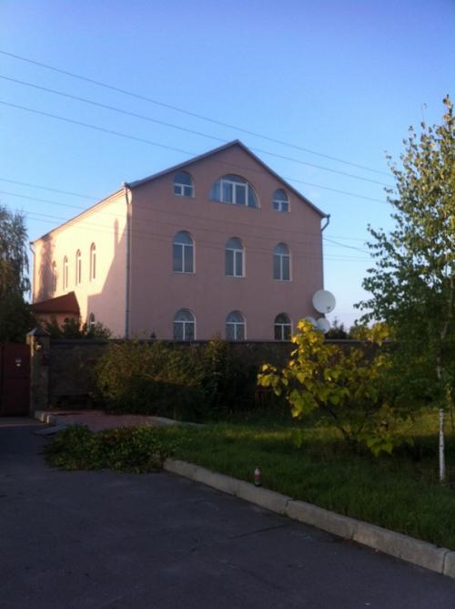 Rent out house. Харьков, шляховая — photo 1