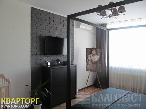 Sell 1-room apartment. Киев, Воскресенская — photo 1