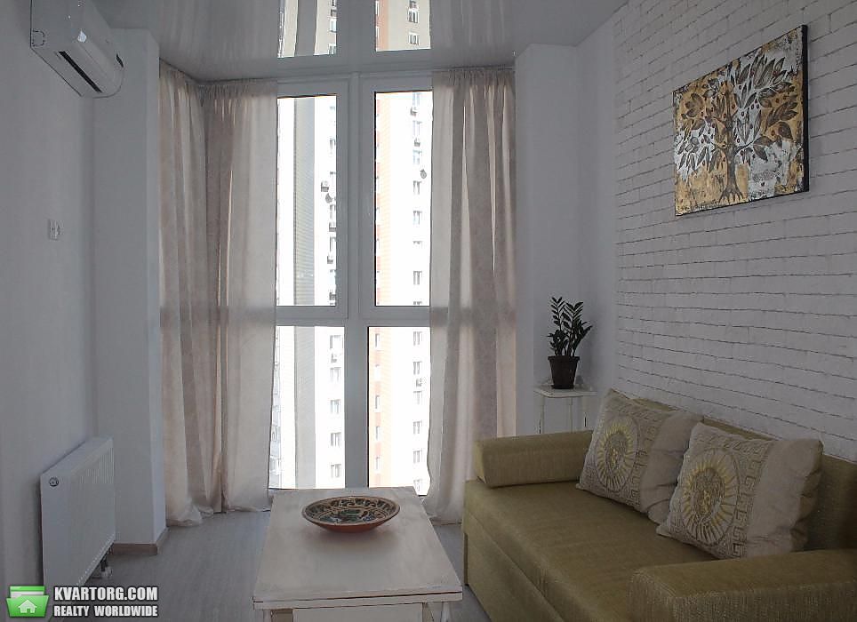 Sell 1-room apartment. Киев,  Драгоманова — photo 2