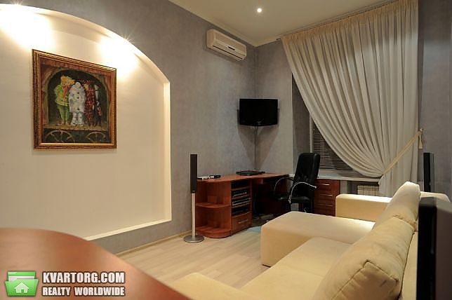Rent out 3-room apartment. Киев,  Саксаганского — photo 6