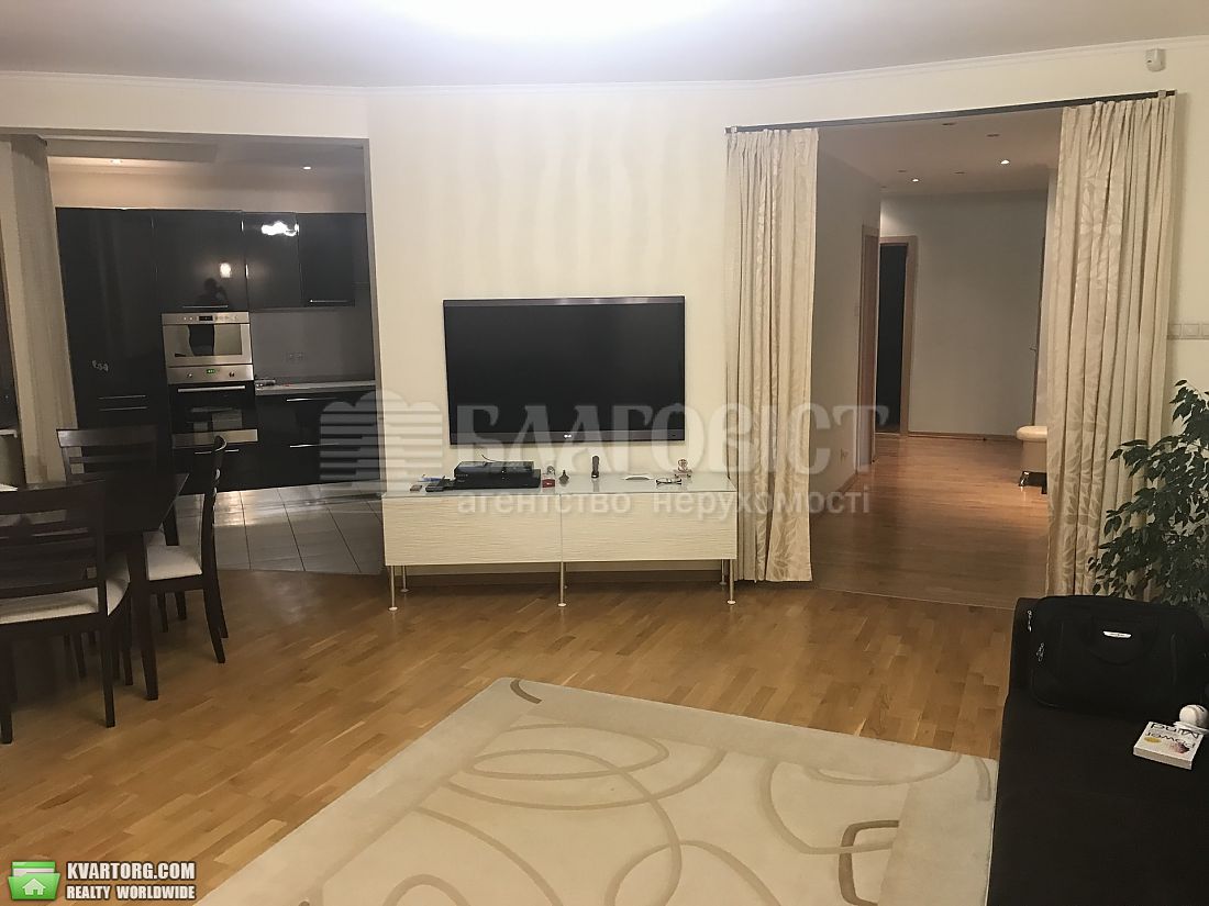 Rent out 3-room apartment. Киев,  Княжий Затон — photo 7