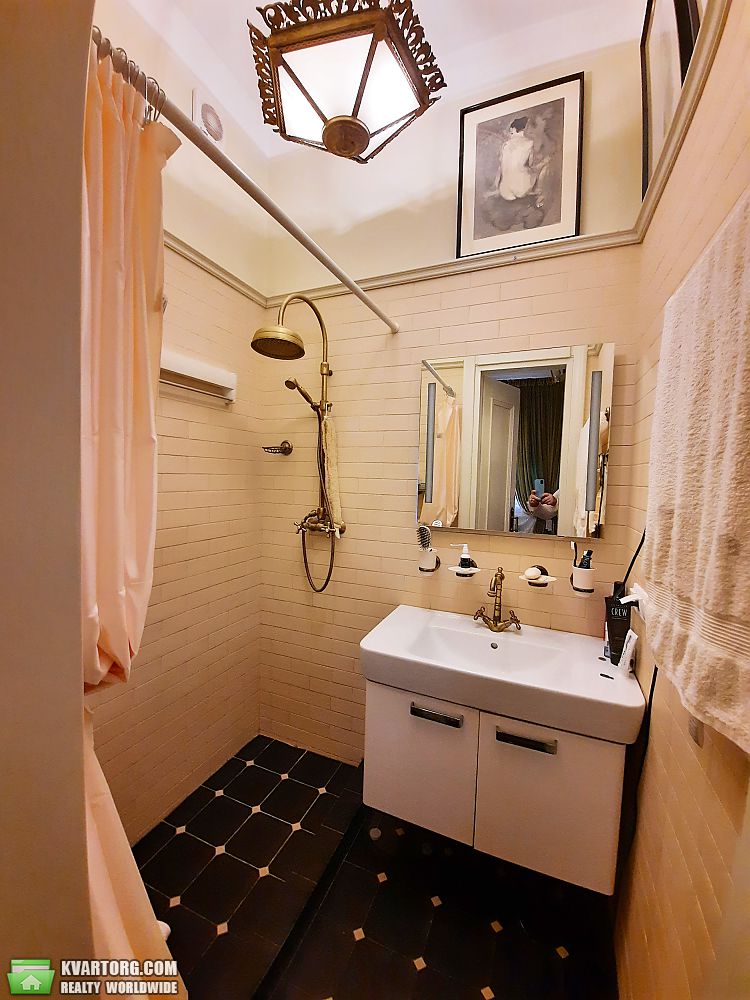 Rent out 1-room apartment. Киев,  Богдана Хмельницкого — photo 4