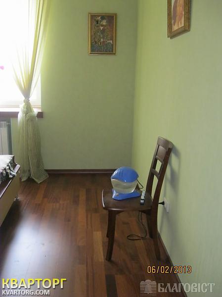 Sell 2-room apartment. Киев,  Почайнинская — photo 3