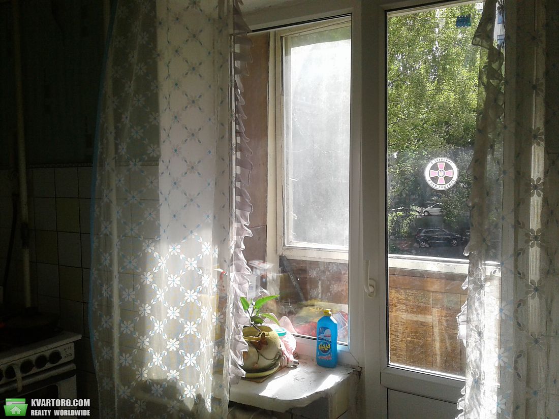 Sell 3-room apartment. Киев,  Подгорная — photo 4