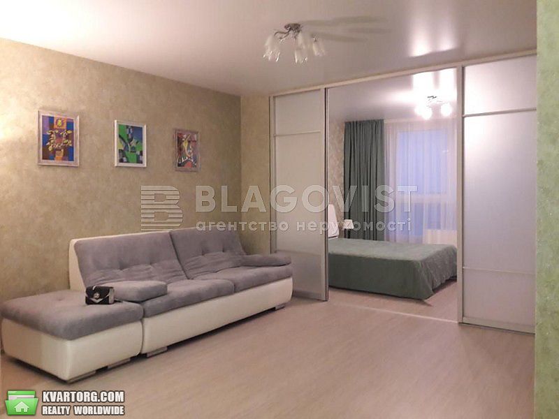 Rent out 2-room apartment. Киев,  Коломиевский пер — photo 2