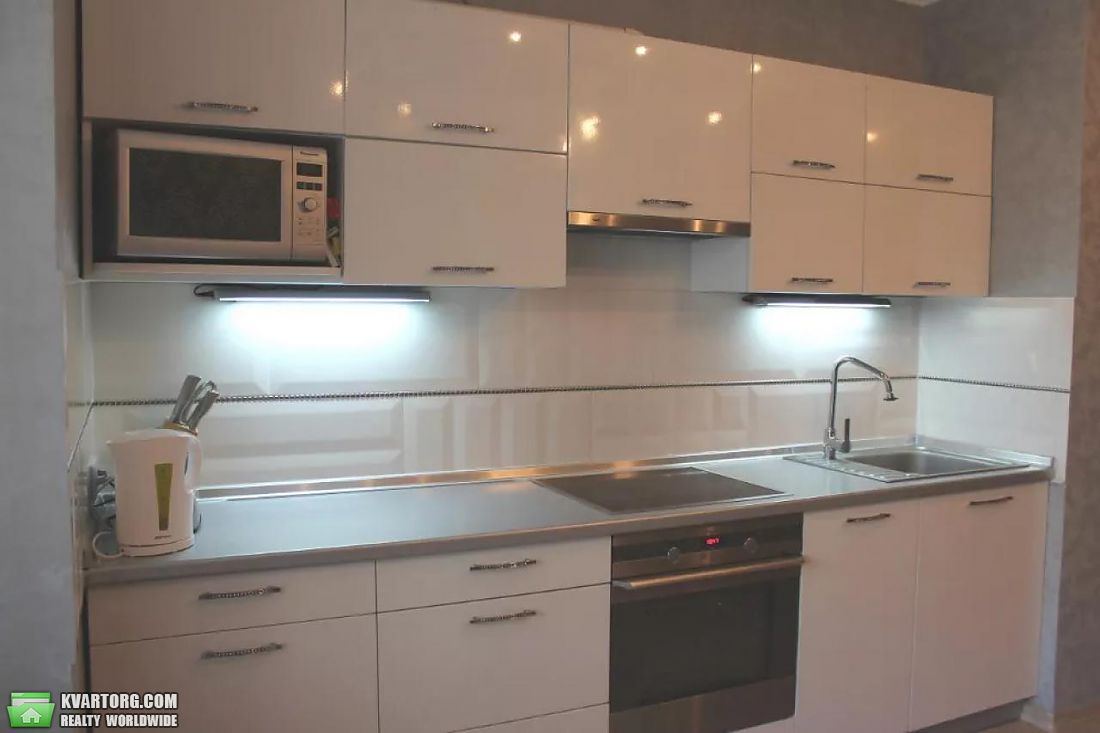 Rent out 3-room apartment. Киев,  Никольско-Слободская — photo 2