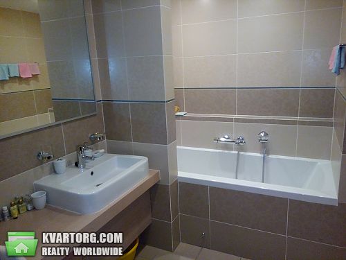 Rent out 2-room apartment. Киев,  Ярославский пер — photo 1